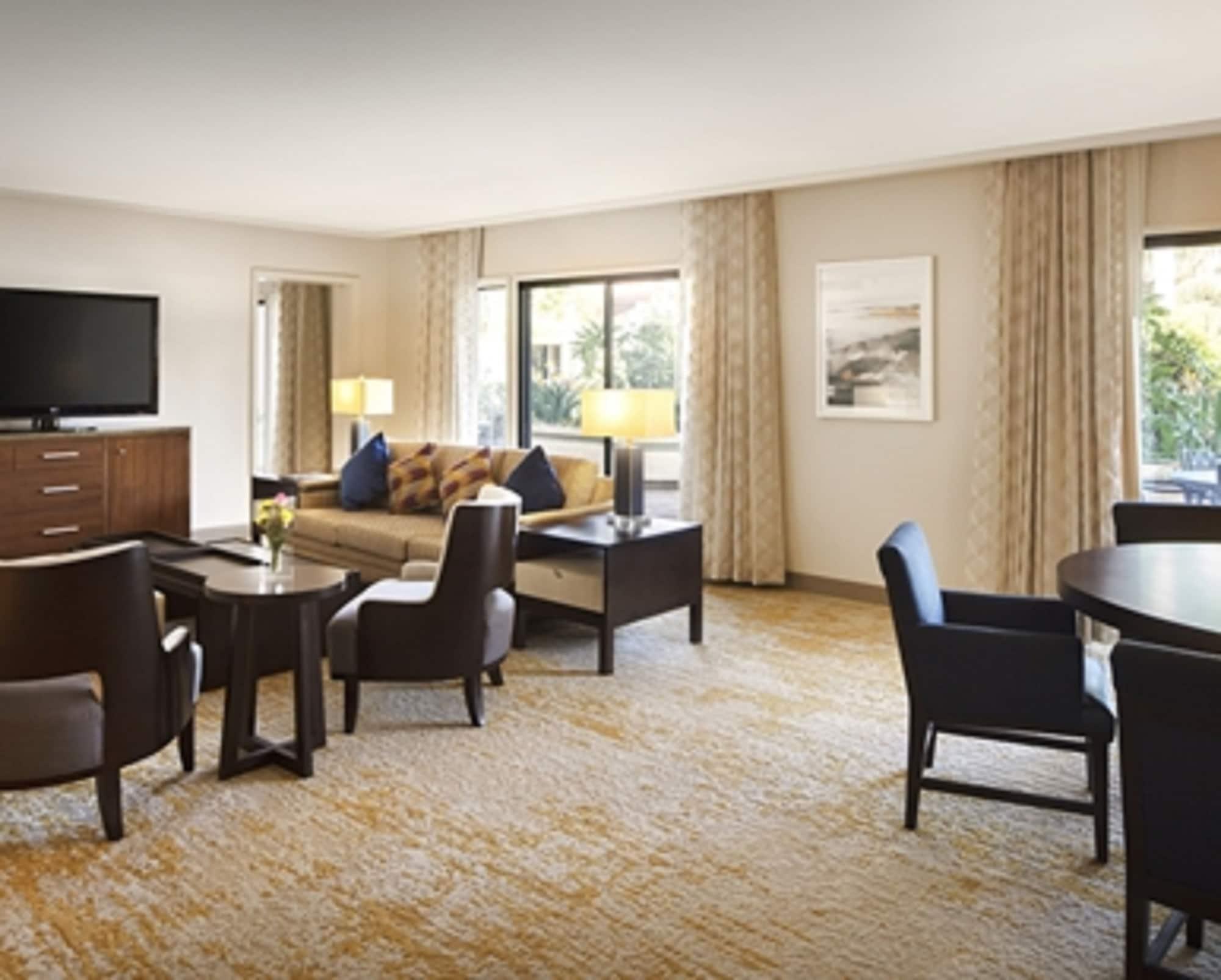 Hotel Doubletree By Hilton Ontario Airport Esterno foto