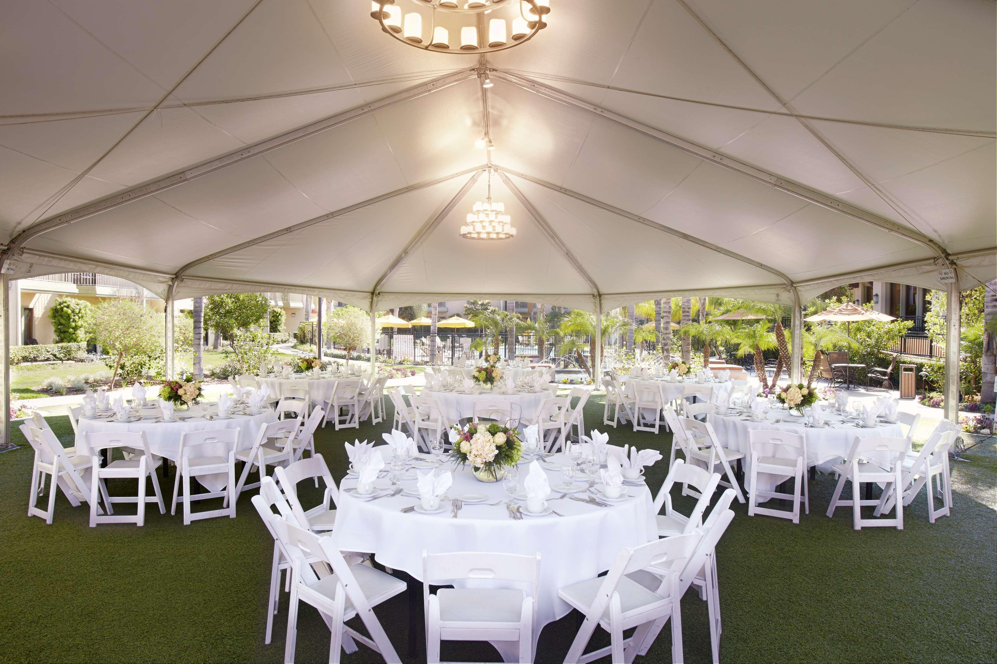 Hotel Doubletree By Hilton Ontario Airport Esterno foto
