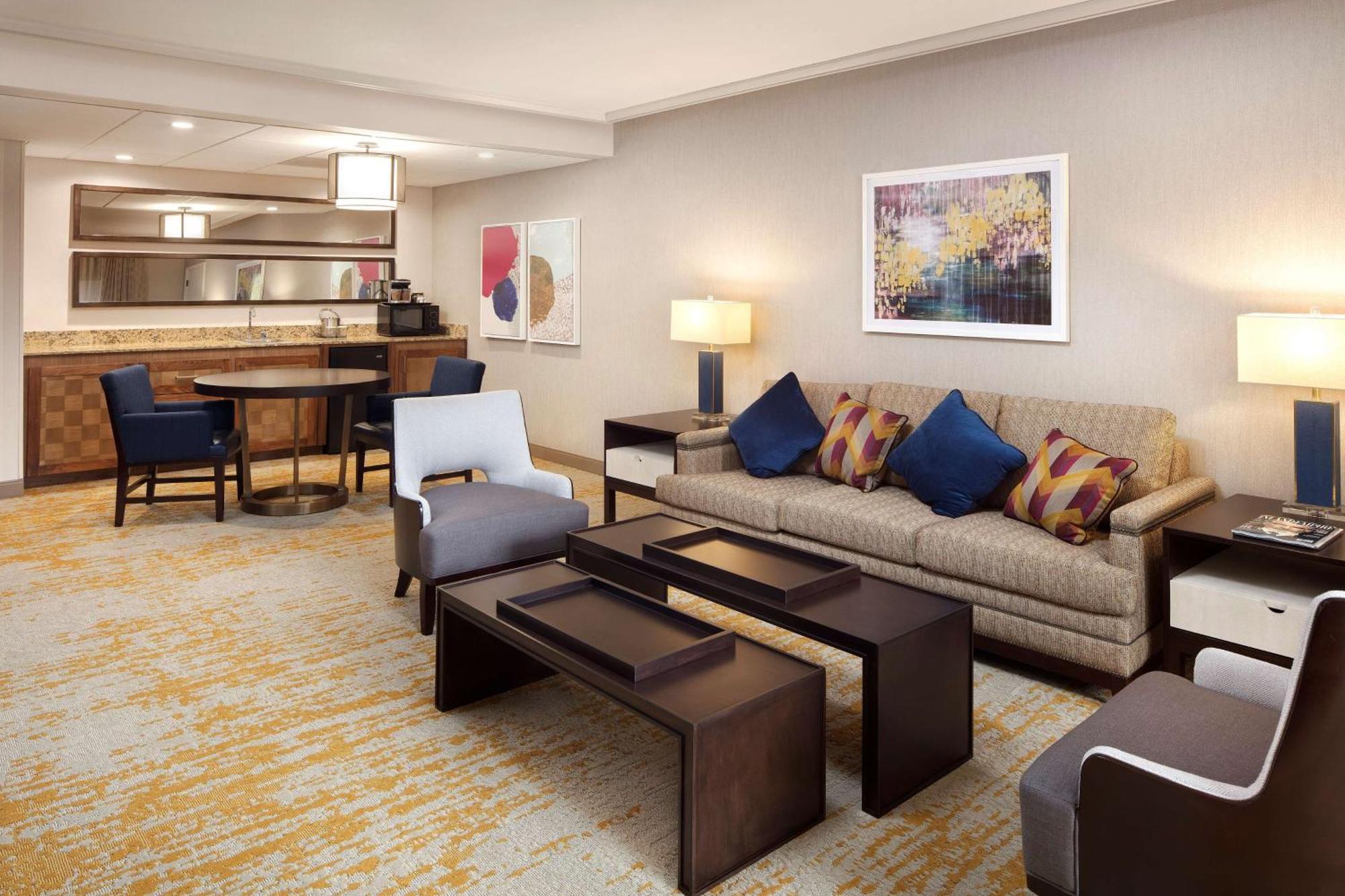 Hotel Doubletree By Hilton Ontario Airport Esterno foto