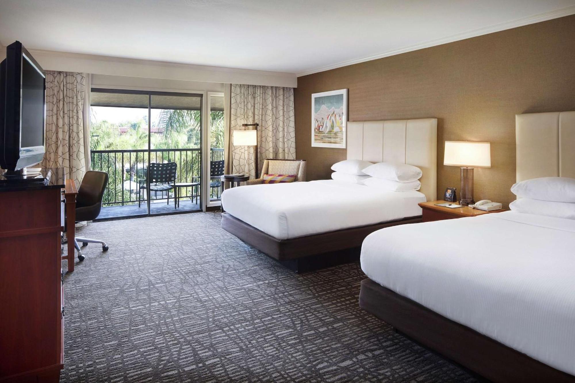 Hotel Doubletree By Hilton Ontario Airport Esterno foto