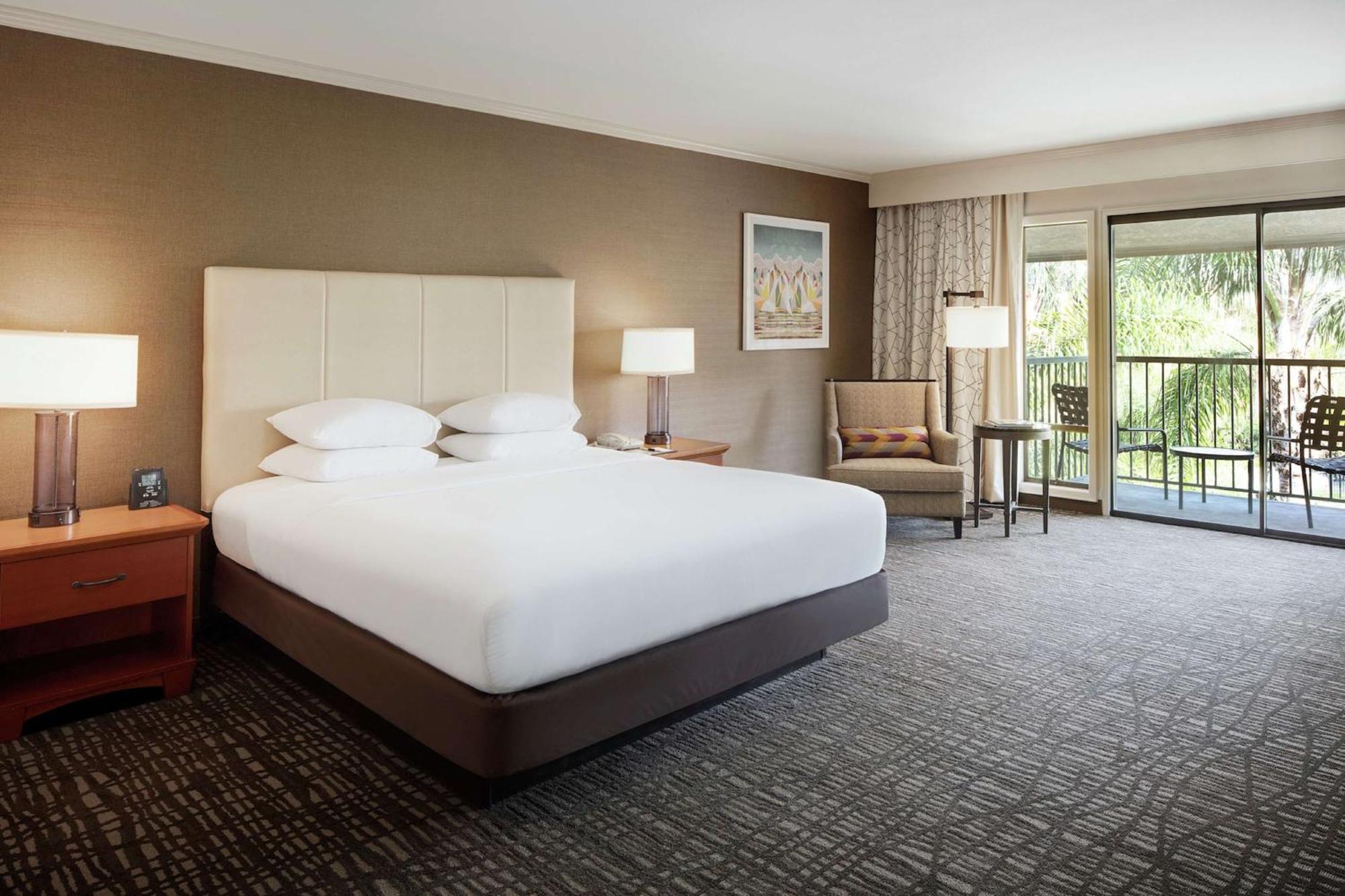 Hotel Doubletree By Hilton Ontario Airport Esterno foto